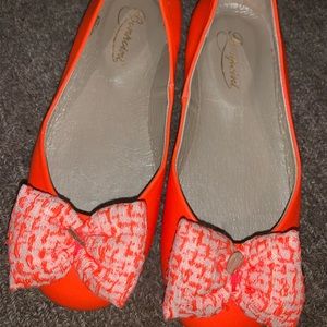 Bonpoint orange slippers with bow